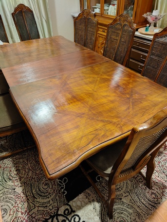 Jeddah, Furniture, SAR 1500,  Dinning Table With Chair