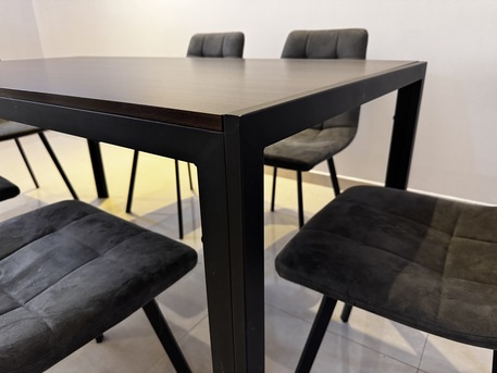 Riyadh, Furniture, SAR 1200,  Dining Table With 6 Chairs (homebox)