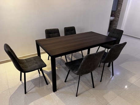 Riyadh, Furniture, SAR 1200,  Dining Table With 6 Chairs (homebox)