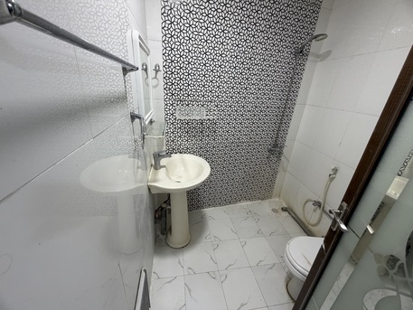 Salmaniya, Apartments, Flats, Houses & Villas, BHD 165/month,  1 BR,  1 Bedroom Flat For Rent With Ewa 165bd