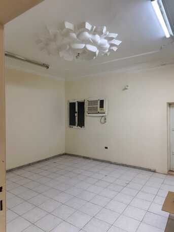 Jeddah, Rooms for Rent, SAR 1000/month,  One Room Is Available With Attached Bathroom