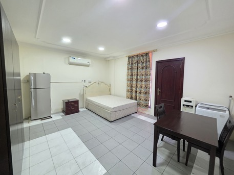 Juffair, Apartments, Flats, Houses & Villas, BHD 185/month,  Furnished,  Studio,  Studio Flat With Gas Connection | Free Wifi | Closed Kitchen | Near Juffair Mall
