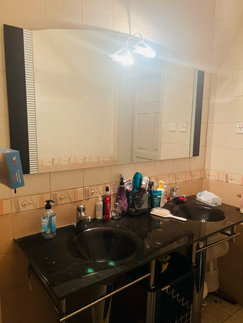 Makkah, Household Items, SAR 1,  Woofer With 5 Speakers And Decorative Mirror Wity 2 Besan