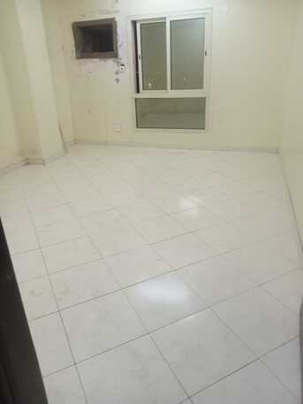 Jubail, Apartments, Flats, Houses & Villas, 4 BR,  If U Looking For Bachelor Falts Available Priam Location