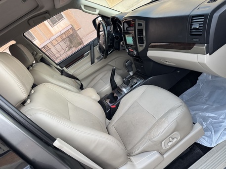 Riyadh, Vehicles, Cars & Trucks , SAR 46500,  Mitsubishi Pajero GLS 3.8L,  2016,  Automatic,  142000 KM,  Neat And Clean Less Driven 7 Seater