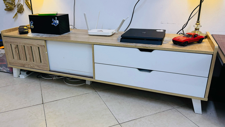 Al Murabba, Temp Jobs, TV Table