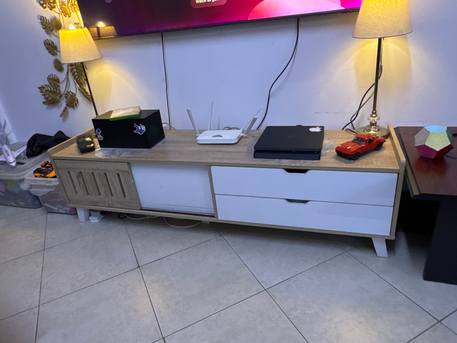 Al Murabba, Temp Jobs, TV Table