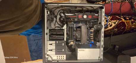 Riyadh, Computers, SAR 3500,  للبيع أو البدل HP Z440 Workstation