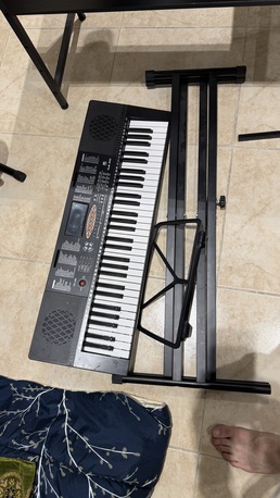 Riyadh, Musical Instruments, SAR 550,  Guitar And Keyboard And Accessories For Sale