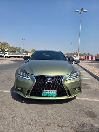 Muharraq, Vehicles, Cars & Trucks , BHD 2600,  Lexus ES 300h,  2007,  Automatic,  398988 KM,
