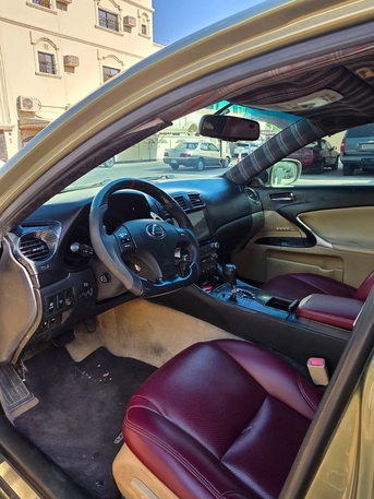 Muharraq, Vehicles, Cars & Trucks , BHD 2600,  Lexus ES 300h,  2007,  Automatic,  398988 KM,