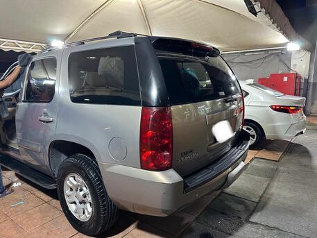 Dammam, Vehicles, Cars & Trucks , SAR 25000,  Gmc Yukon,  2007,  Automatic,  471000 KM,    Brown Color In Great Condition For Sale