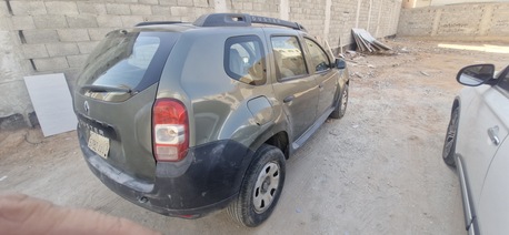 Dammam, Vehicles, Cars & Trucks , SAR 11000,  Renault Duster,  2015,  Automatic,  277000 KM,    Model  For Sell