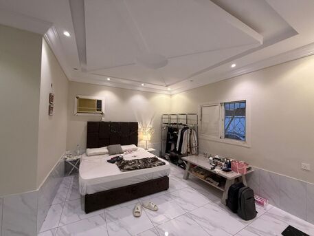 Jeddah, Apartments, Flats, Houses & Villas, SAR 20000/year,  Small 1bhk With Kitchenette For Couple