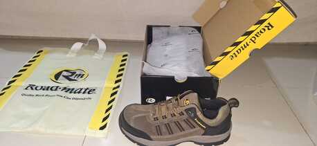 Hofuf, Clothing & Accessories, SAR 175,  SAFETY SHOES (ROAD MATE) NO-42