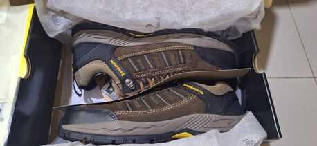 Hofuf, Clothing & Accessories, SAR 175,  SAFETY SHOES (ROAD MATE) NO-42