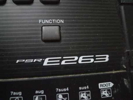 Manama, Musical Instruments, BHD 50,  🎹 Yamaha PSR-E263 Electronic Keyboard – Excellent Condition