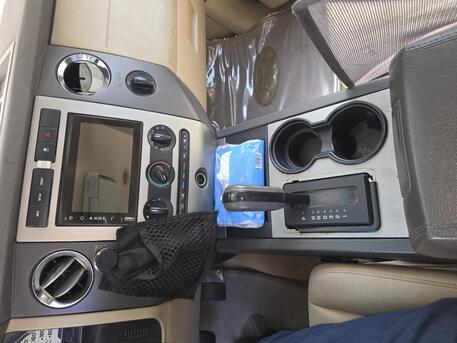 Al Aziziyah, Vehicles, Cars & Trucks , SAR 34000,  Ford Expedition XLT EL,  2009,  Automatic,  350000 KM,  , ,  For SALE