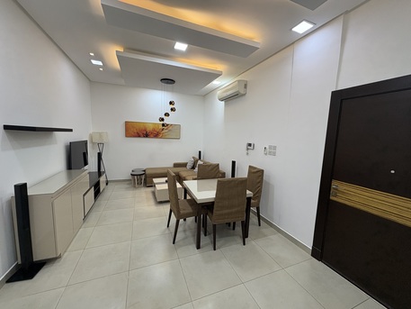 Mahooz, Apartments, Flats, Houses & Villas, BHD 350/year,  2 BR,  Amazing Fully Furnished 2 Bedroom Flat Available In Mahooz