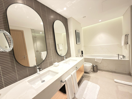 Manama, Real Estate For Sale, 1 BR,  Luxury 1BR | High Floor | Water View | Beach Access | Fully Furnished