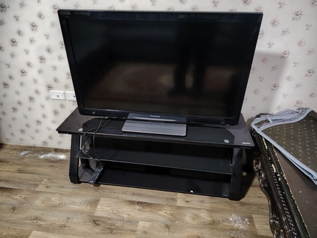 Jubail, Appliances, SAR 500,  42" Panasonic LED For Sale