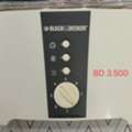 BHD 3,  BREAD TOASTER FOR SALE (BLACK & DECOR) LIKE NEW