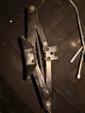 Al Sahafa, Tools, SAR 50,  Car&rsquo;s Jack, Wrench, Hook - 50sar