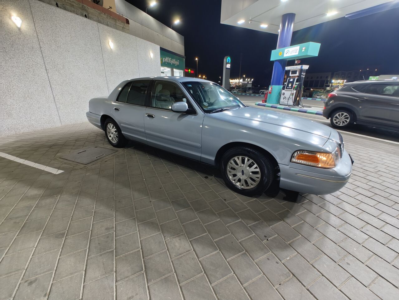 Jeddah, Vehicles, Cars & Trucks , SAR 13500,  Ford Crown Victoria,  2003,  Automatic,  401700 KM,     &ndash; Excellent Condition