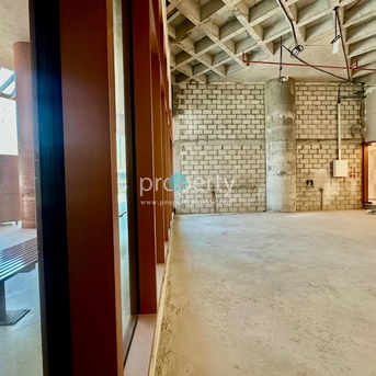 Kuwait City, Shops, KWD 1200,  Spacious Shop For Rent In Hawally