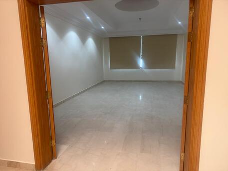 Jeddah, Apartments, Flats, Houses & Villas, SAR 2500/month,  Furnished,  2 BR,  Fully Furnished 2 Bhk Flat In Khalid Bin Waleed Street,