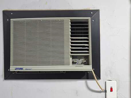 Jeddah, Air Conditioners, SAR 700650,  York -1.5 Tons & Other 2 Tons ACs Available
