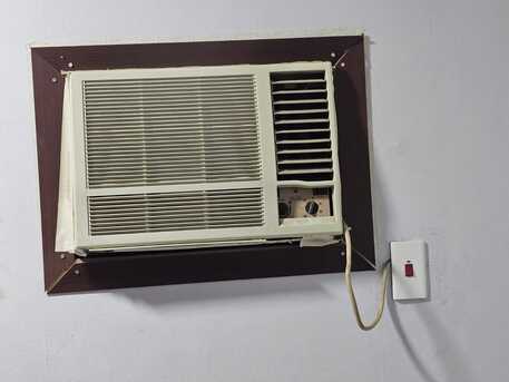 Jeddah, Air Conditioners, SAR 700650,  York -1.5 Tons & Other 2 Tons ACs Available
