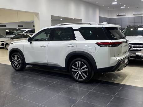 Manama, Vehicles, Cars & Trucks , BHD 15950,  Nissan Pathfinder SV,  2025,  Automatic,  14600 KM,    (White)