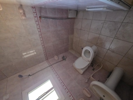 Manama, Apartments, Flats, Houses & Villas, BHD 120/month,  2 BR,  Very Neet UN Furnished 2 BHK Flat Without Ewa @120/BD In Rasruman