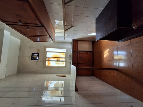 Manama, Apartments, Flats, Houses & Villas, BHD 160/month,  1 BR,  Semi Furnished 1 BHK Flat With Unlimited Ewa @160/BD In Rasruman