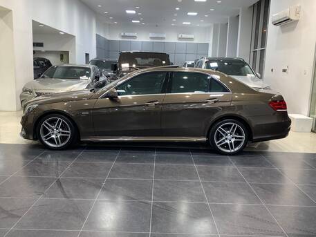 Manama, Vehicles, Cars & Trucks , BHD 7300,  Mercedes Benz E-300,  2016,  Automatic,  135800 KM,   /  (Brown)