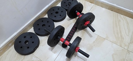 Hofuf, Health & Beauty Items, SAR 90,  Adjustable Weight Dumbbells Set 20kg Convertible To Barbell A Pair Of Lightweight For Home