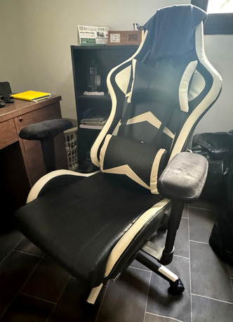 Riyadh, Household Items, SAR 750,  Philips Stand Fan,Devo Gaming Chair,TV 43 Inch