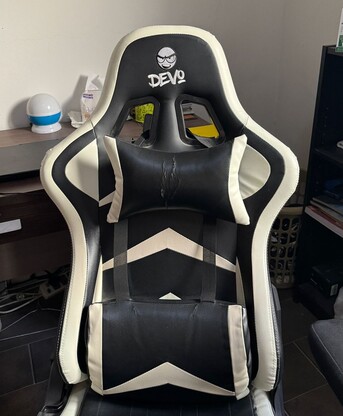 Riyadh, Household Items, SAR 750,  Philips Stand Fan,Devo Gaming Chair,TV 43 Inch