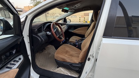Riyadh, Vehicles, Cars & Trucks , SAR 56500,  Innova Crysta -,  2019,  Automatic,  373 KM,  Innova Cresta  For Sale