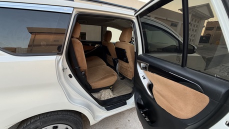 Riyadh, Vehicles, Cars & Trucks , SAR 56500,  Innova Crysta -,  2019,  Automatic,  373 KM,  Innova Cresta  For Sale