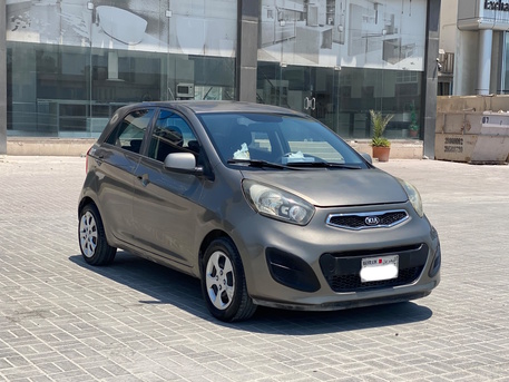 Manama, Vehicles, Cars & Trucks , BHD 1200,  Kia Picanto,  2014,  Automatic,  159800 KM,    (Grey)