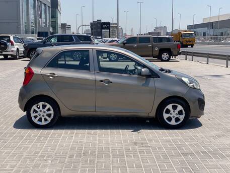 Manama, Vehicles, Cars & Trucks , BHD 1200,  Kia Picanto,  2014,  Automatic,  159800 KM,    (Grey)