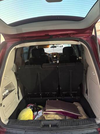 Al Khobar Al Shamalia, Vehicles, Cars & Trucks , SAR 18000,  Chrysler Grand Voyager,  2013,  Automatic,  176000 KM,  Translate Post   For Sale