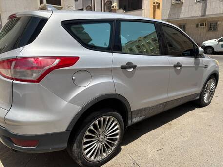 Jeddah, Vehicles, Cars & Trucks , SAR 26000,  Ford Escape,  2014,  Automatic,  198140 KM,  Urgent Sale