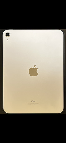 Dammam, Electronics, SAR 1200,  Apple IPad 10th Generation (64 GB, Silver) + Belkin Keyboard Case