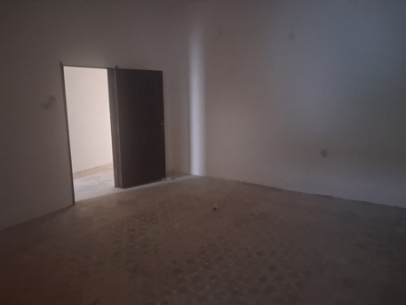 Riyadh, Apartments, Flats, Houses & Villas, SAR 18500/year,  2 BR,  2Rooms Family Apartment Available In Khazzan Street Near Dar Alshifa Hospital