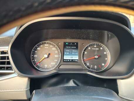 Jeddah, Vehicles, Cars & Trucks , SAR 31500,  MG 5,  2021,  Automatic,  77000 KM,  MG - 5 |  | 1.5 | RED | إم جي - 5