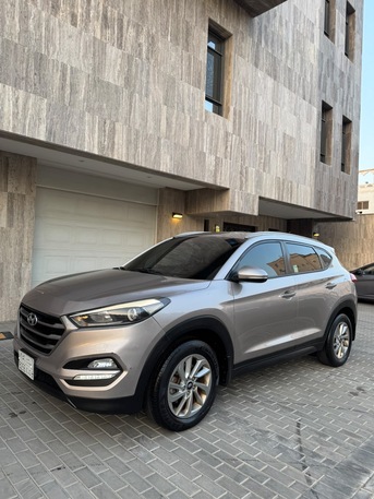Jeddah, Vehicles, Cars & Trucks , SAR 39000,  Hyundai Tucson,  2017,  Automatic,  295 KM,  Car For Sale