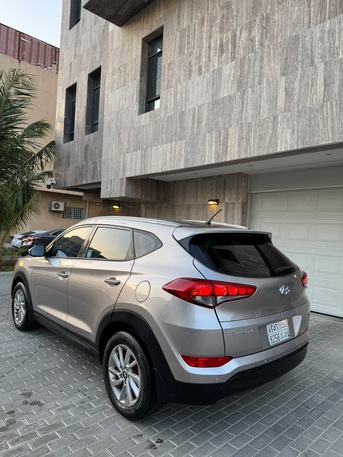 Jeddah, Vehicles, Cars & Trucks , SAR 39000,  Hyundai Tucson,  2017,  Automatic,  295 KM,  Car For Sale